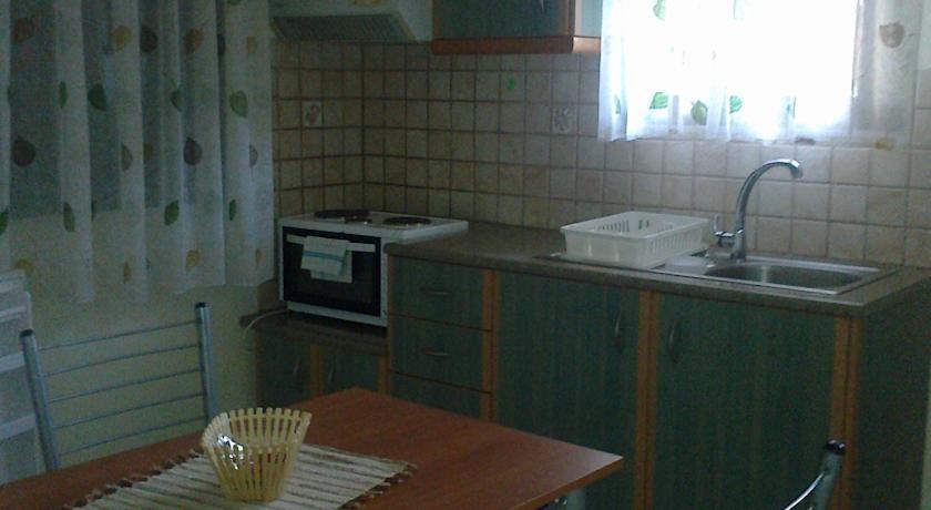 Nikolitsa Apartments Glyfada  Стая снимка