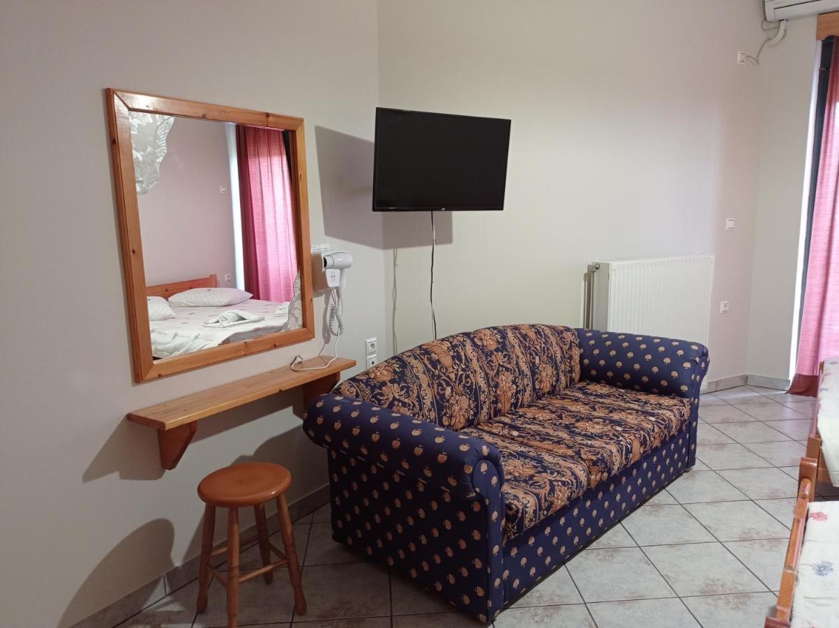 Nikolitsa Apartments Glyfada  Екстериор снимка