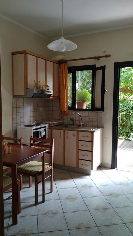Nikolitsa Apartments Glyfada  Екстериор снимка