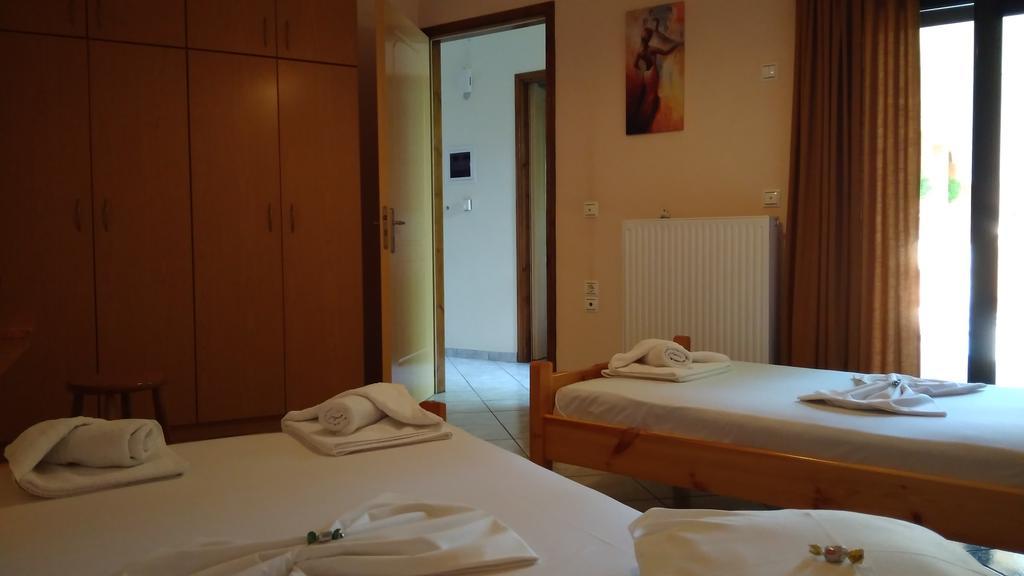 Nikolitsa Apartments Glyfada  Екстериор снимка