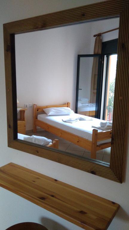 Nikolitsa Apartments Glyfada  Екстериор снимка